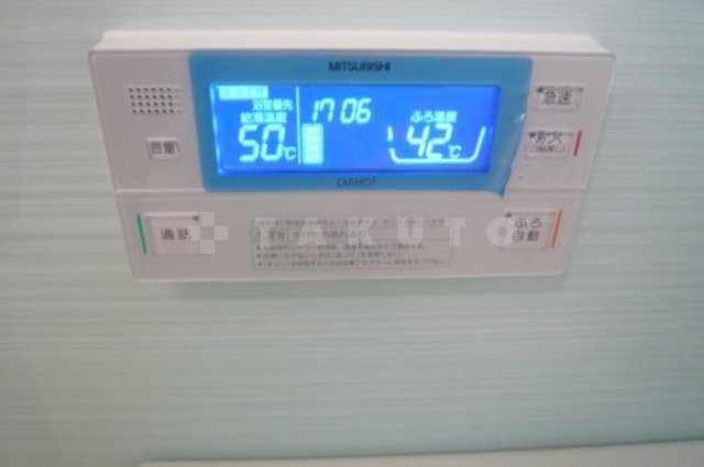 ����11