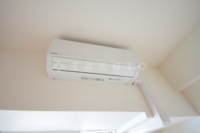 ����13