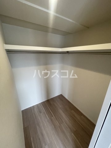 ����6