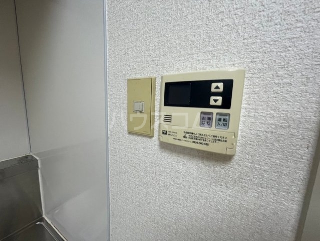 ����24