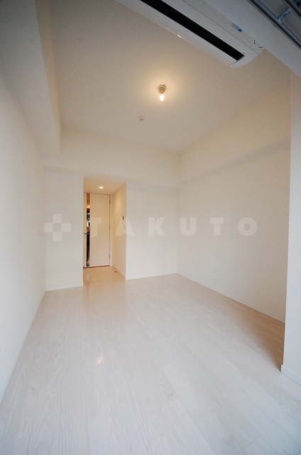 ����14