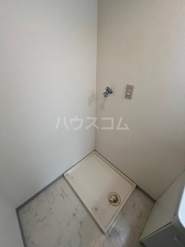 ����7