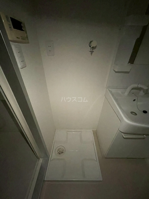 ����26