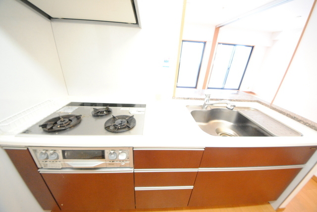 ����11