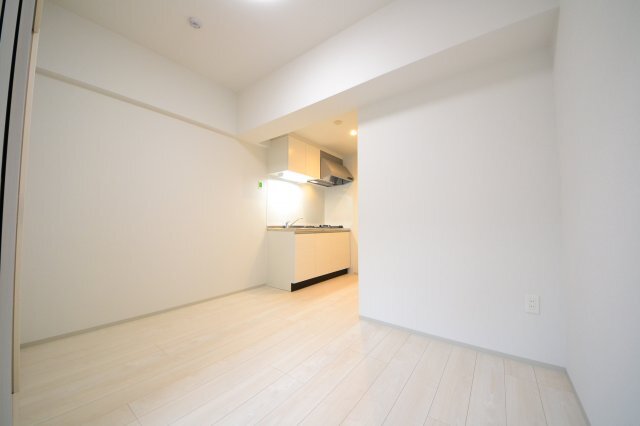 ����7