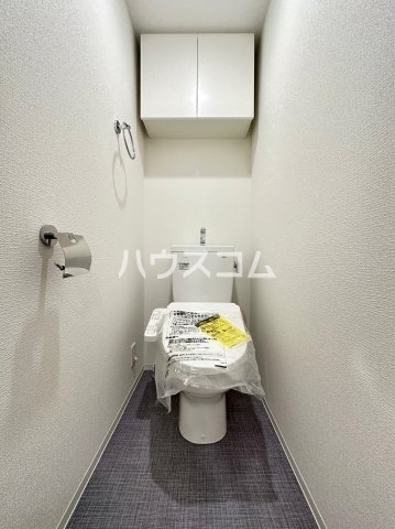 ����4
