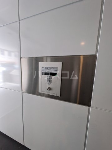 ����11