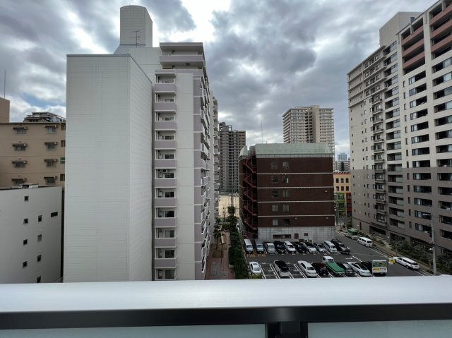 ����10
