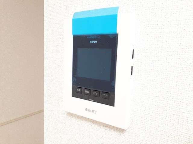 ����7
