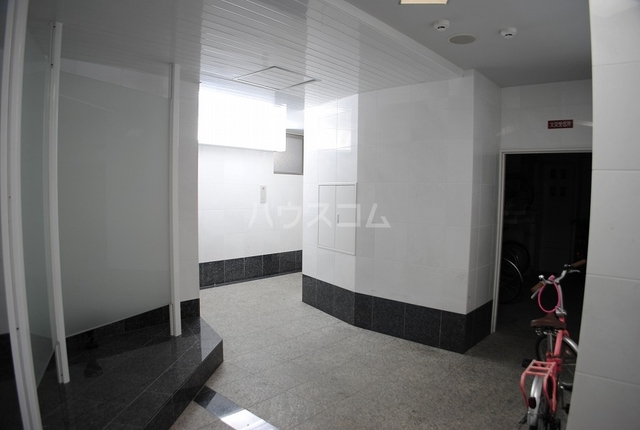 ����11