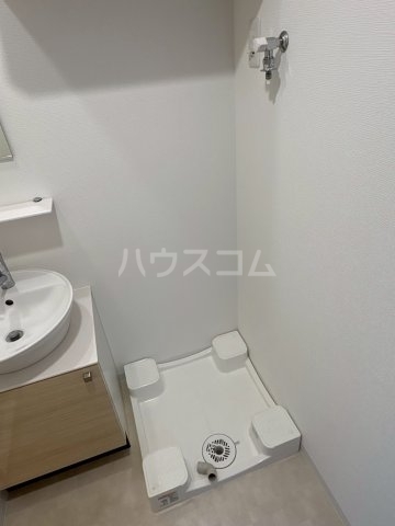 ����11