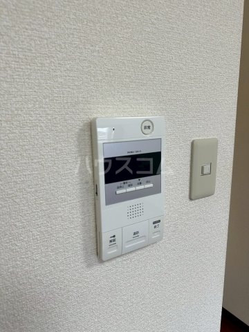 ����11