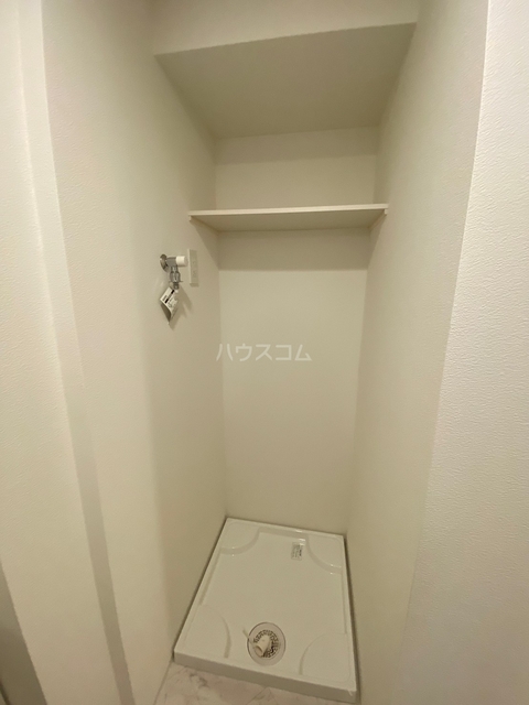 ����24