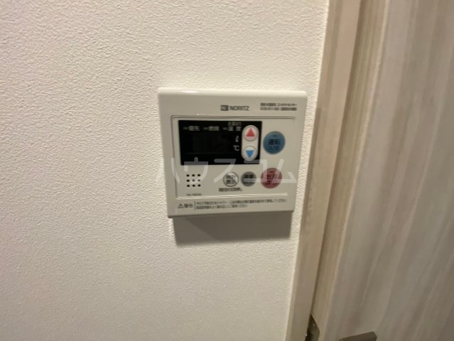 ����10