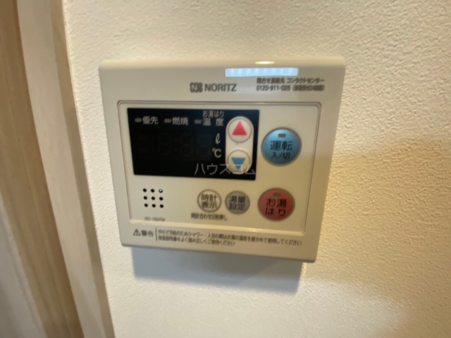 ����20