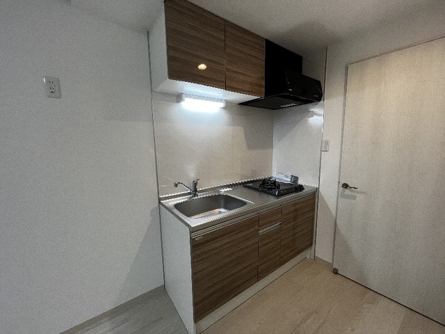 ����14