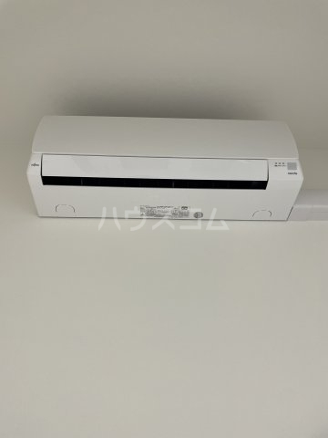 ����20