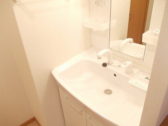 ����11