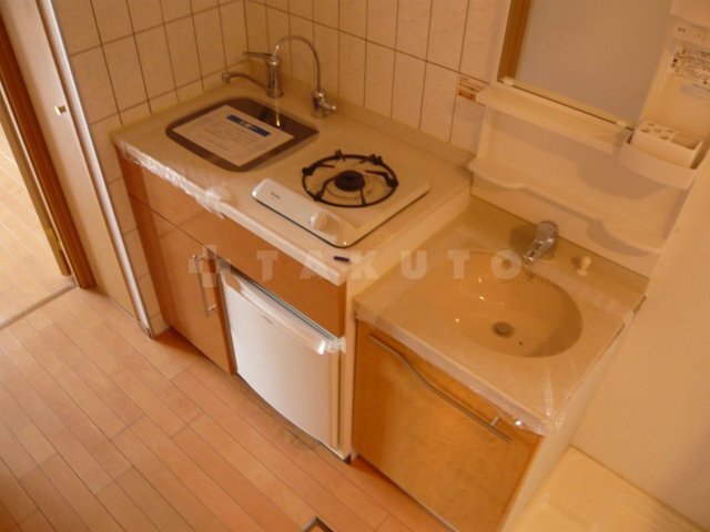 ����2