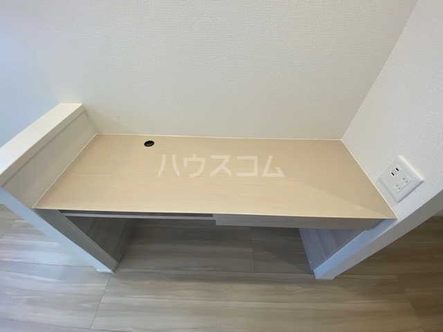 ����13
