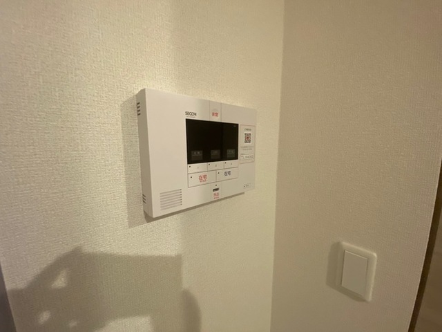 ����13