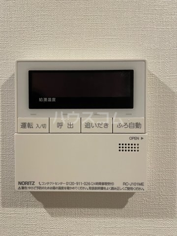 ����21