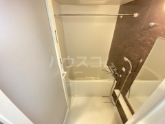 ����3