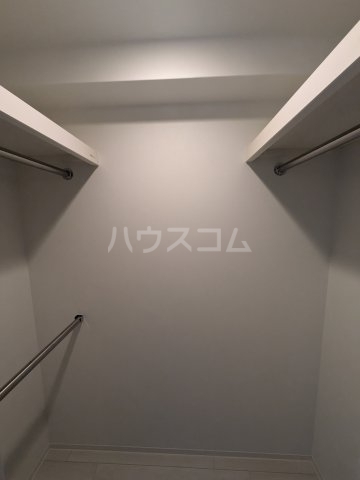 ����7