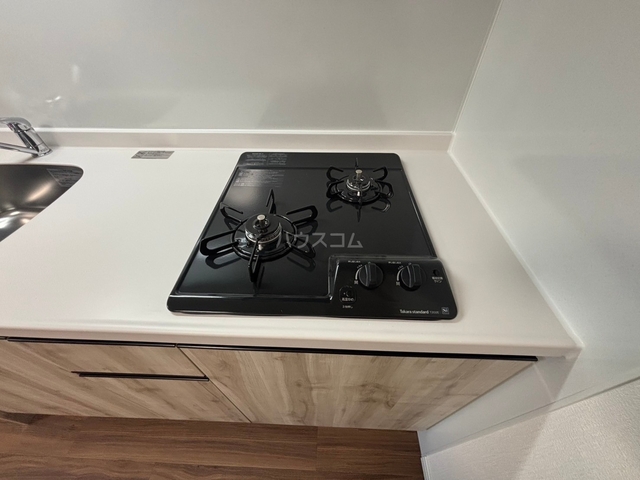 ����27