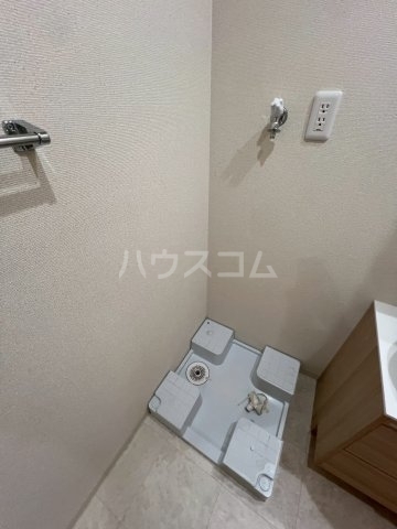 ����7