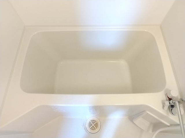 ����3
