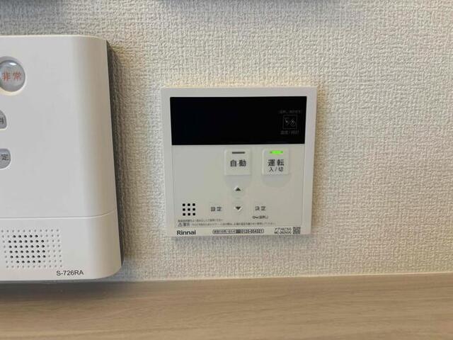 ����6