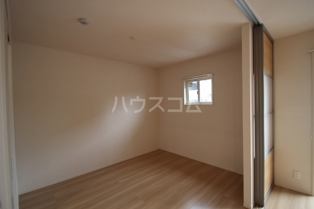 ����1
