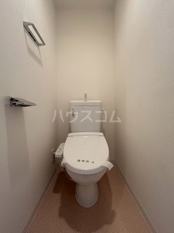 ����4