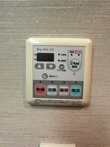 ����11