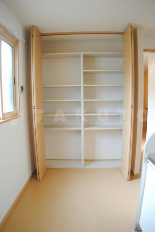 ����10