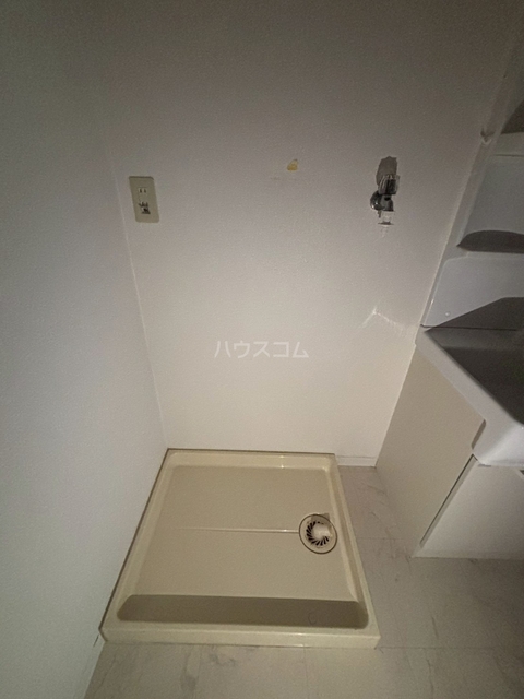 ����14