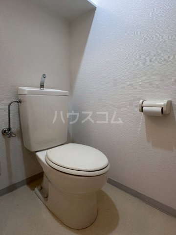 ����4