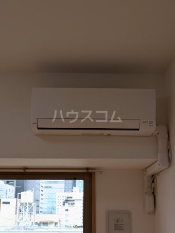 ����10