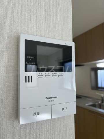 ����11