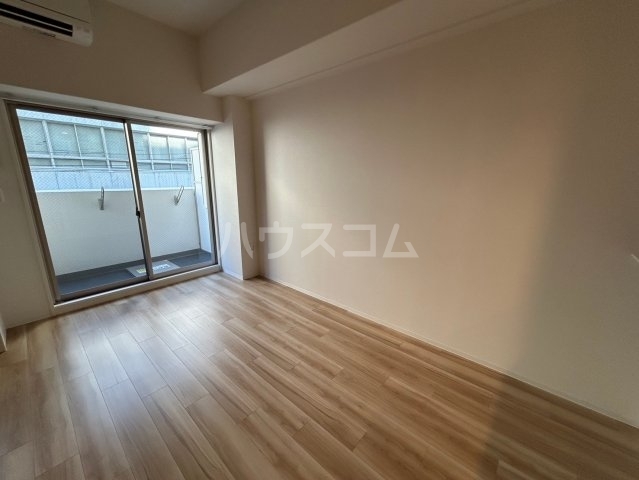 ����1