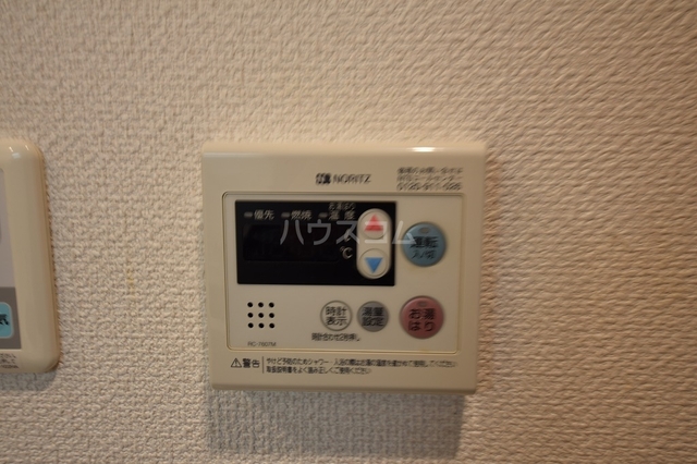 ����13