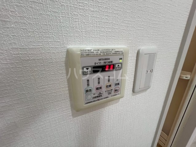 ����24