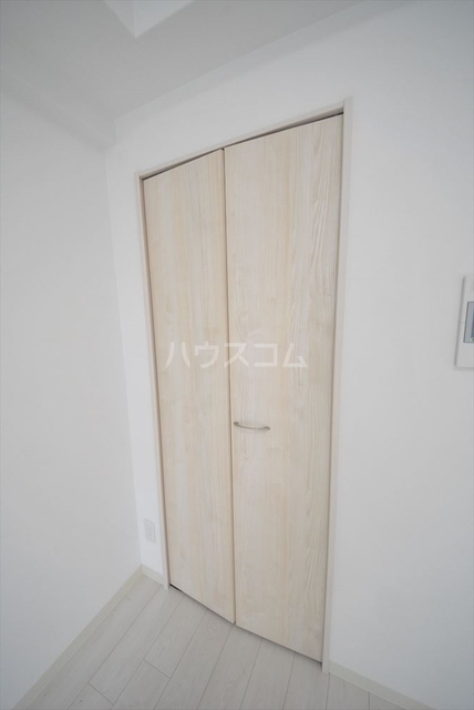 ����14