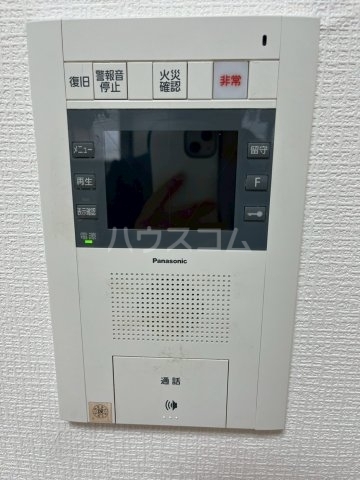����11