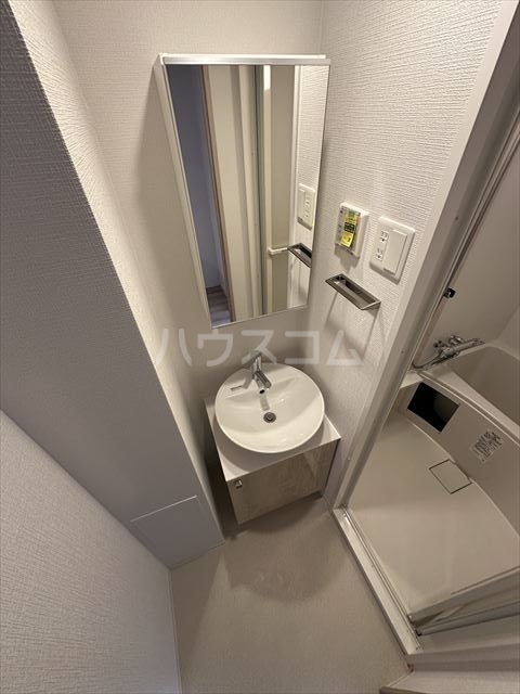 ����5