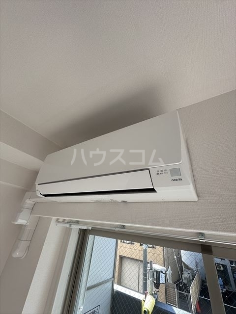 ����10