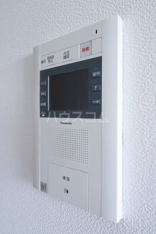 ����13