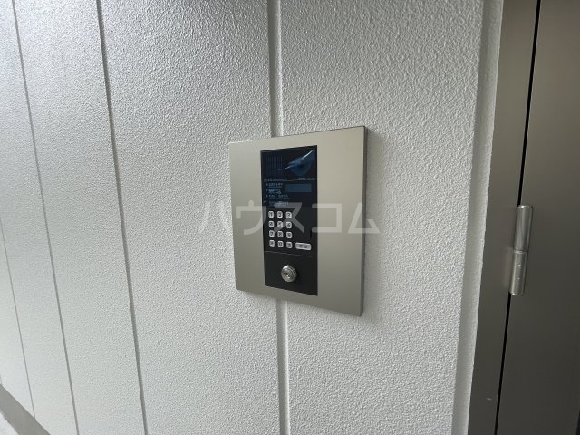 ����10
