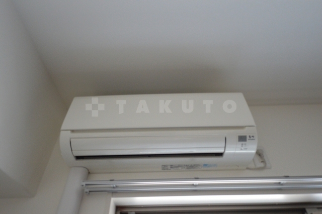 ����17